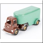 Arbur Articulated Box Van (photo by Wallis & Wallis)